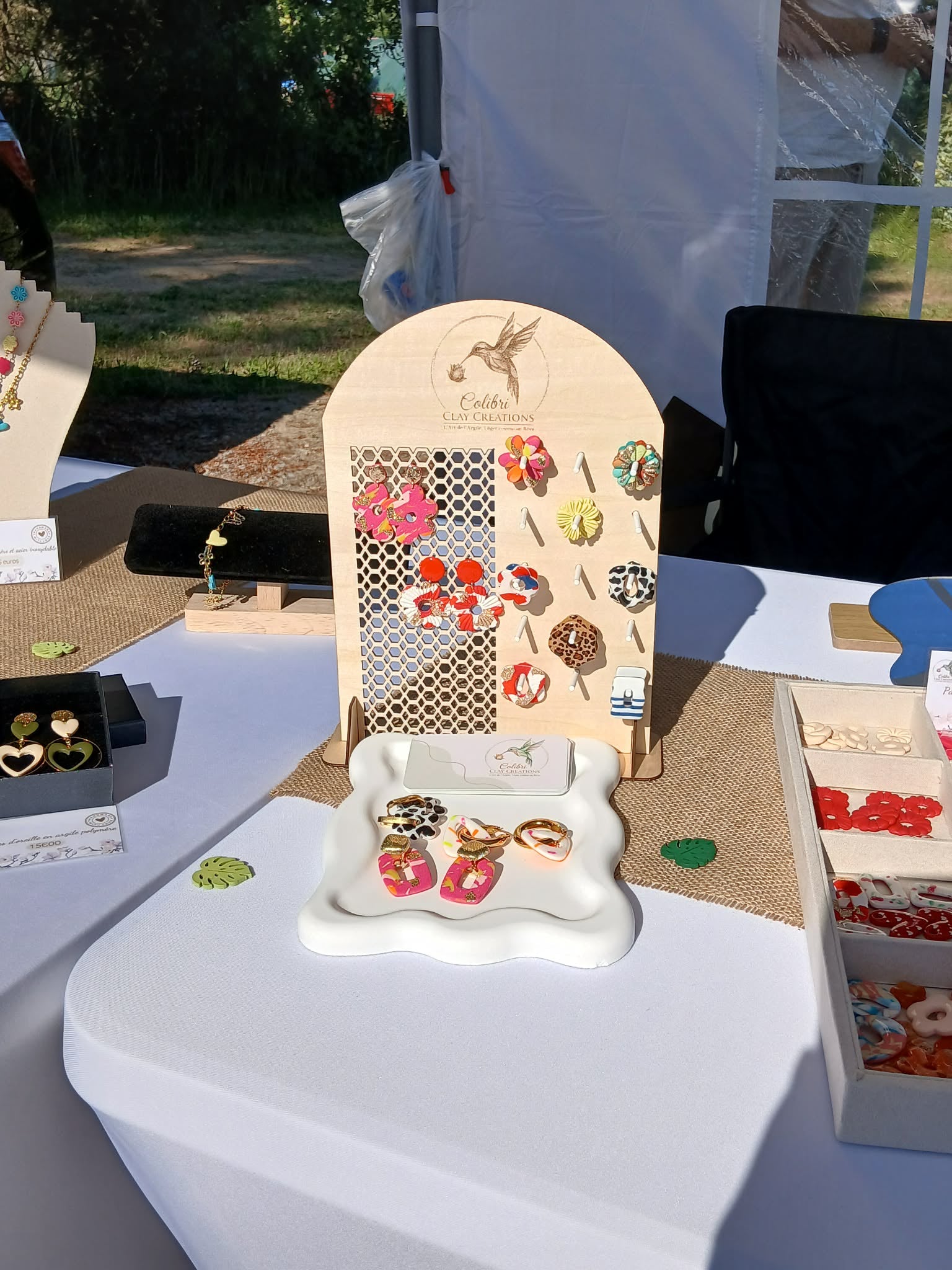 Stand boucles d’oreilles
